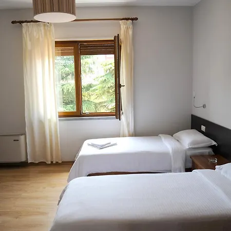 Hotell Eposi 3*