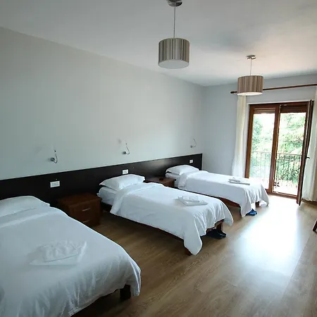 Eposi Hotell