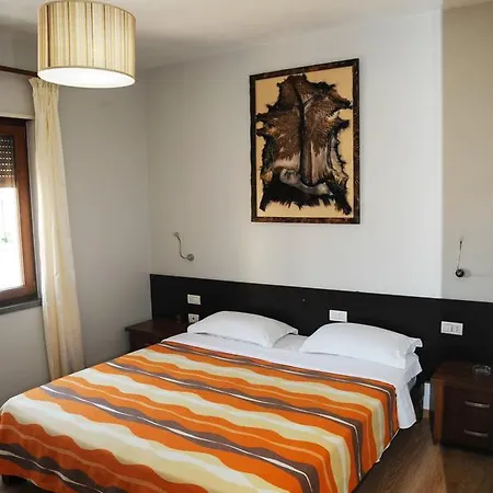 Hotell Eposi Shkodër
