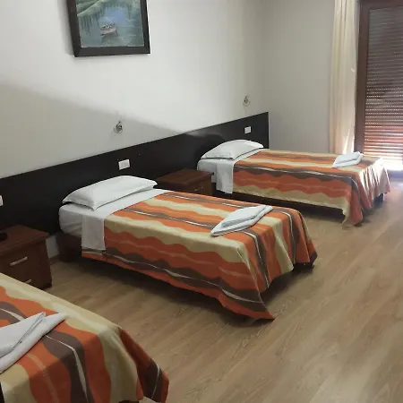 Eposi Hotell 3*