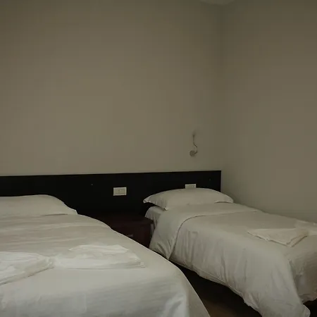 Eposi Hotel 3*