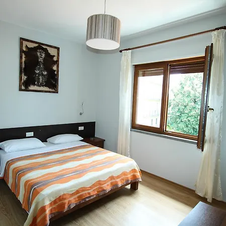Eposi 3* Shkoder